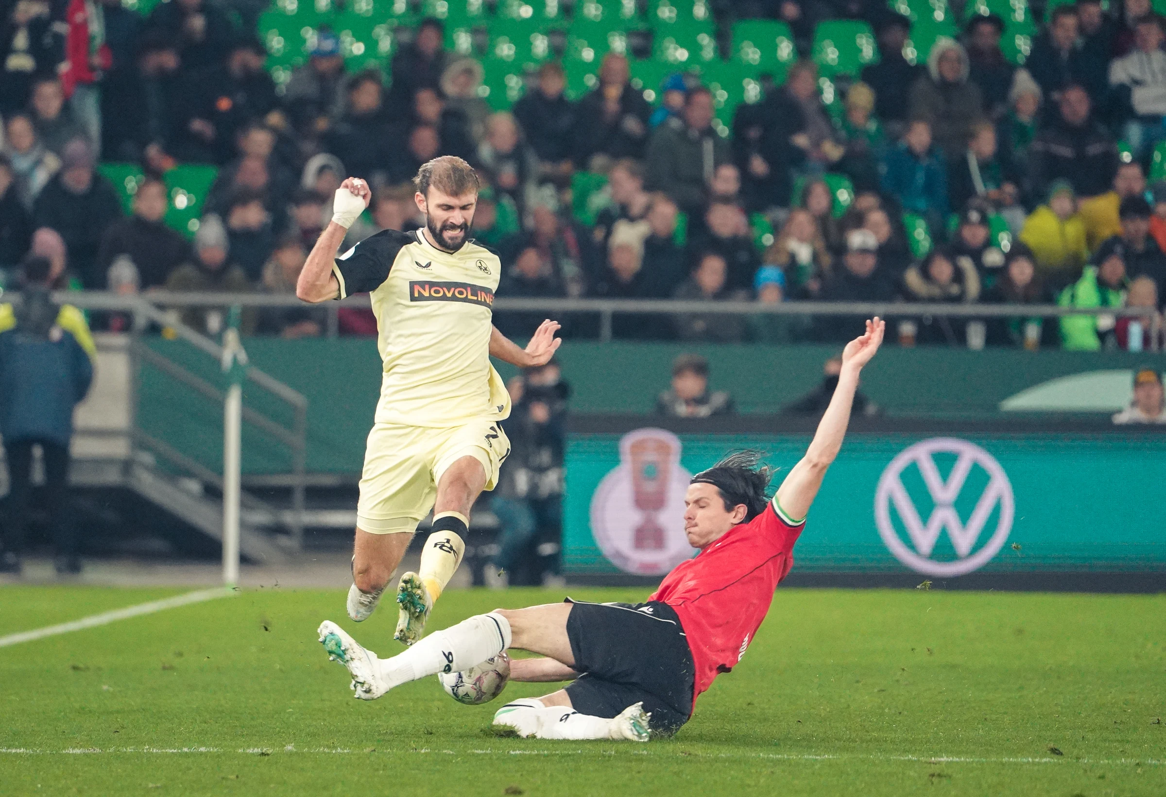 Hannover 96 vs 1. FC Kaiserslautern, photograph 15, Heinz von Heiden Arena
