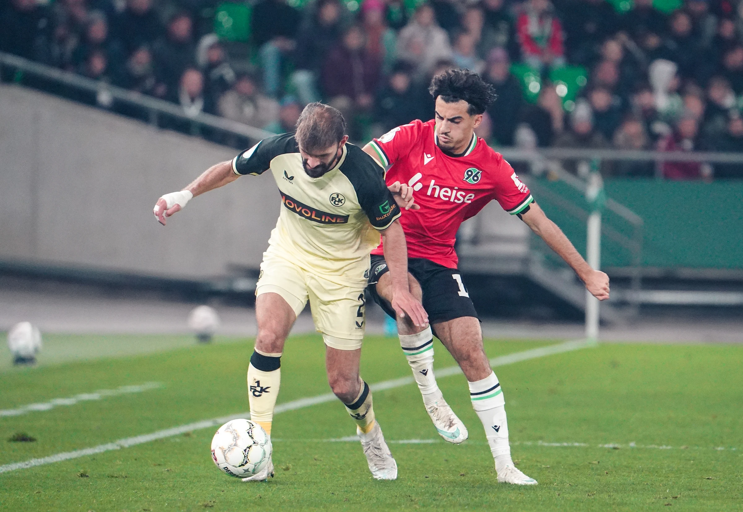 Hannover 96 vs 1. FC Kaiserslautern, photograph 16, Heinz von Heiden Arena