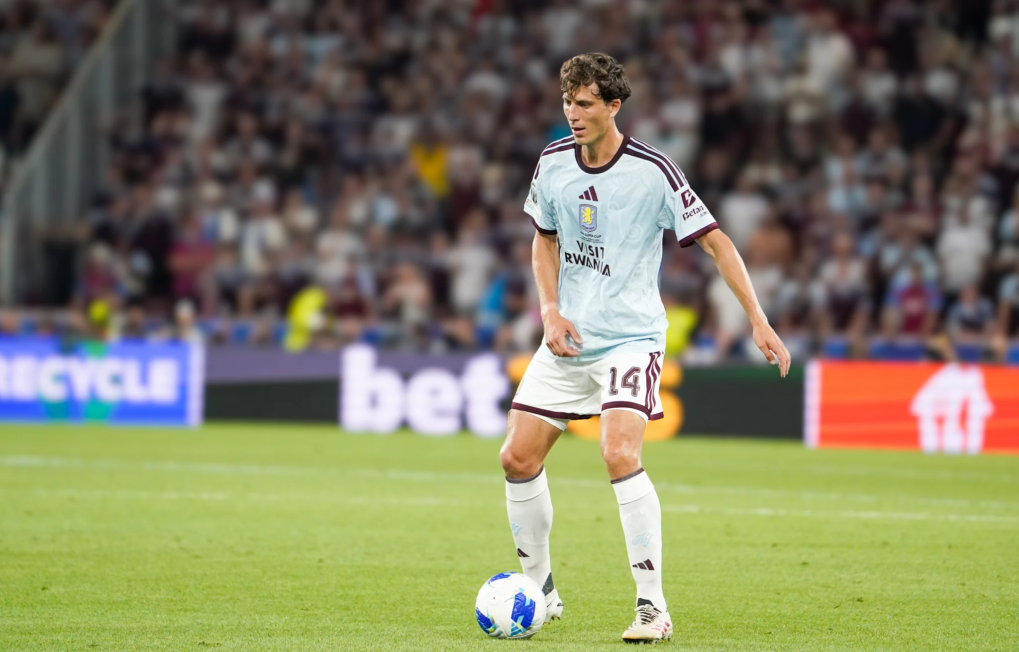 Match action and reactions during Paris Saint-Germain versus Aston Villa in Salzburg.
